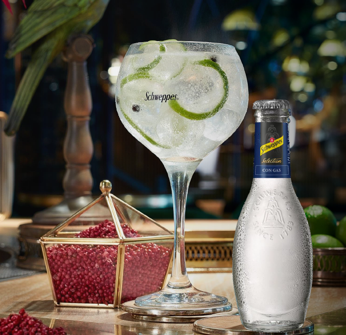 Eleva tus cócteles con Schweppes Selection